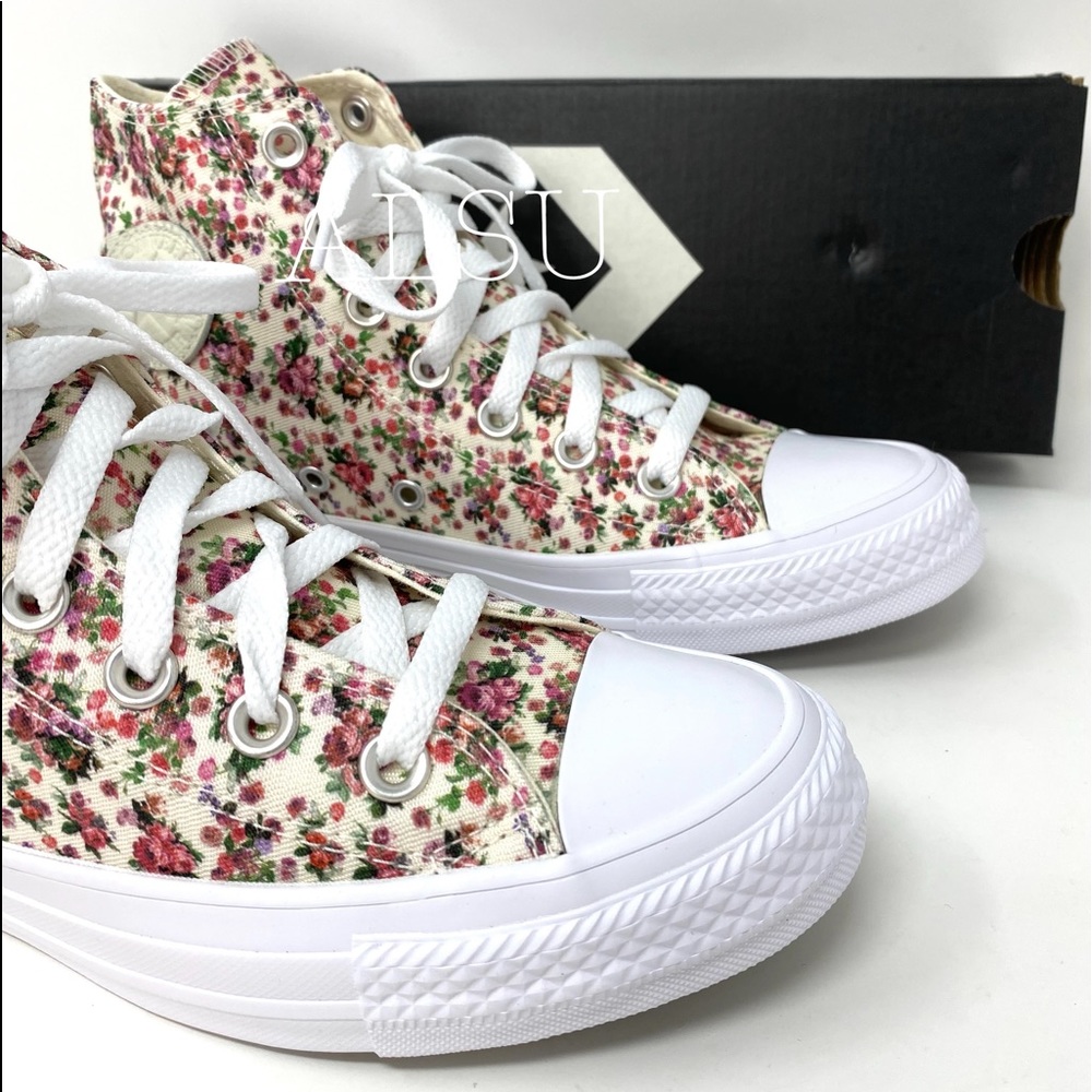 Converse Chuck Taylor All Star High  Floral Foam Women's Size 164659C - Picture 4 of 11